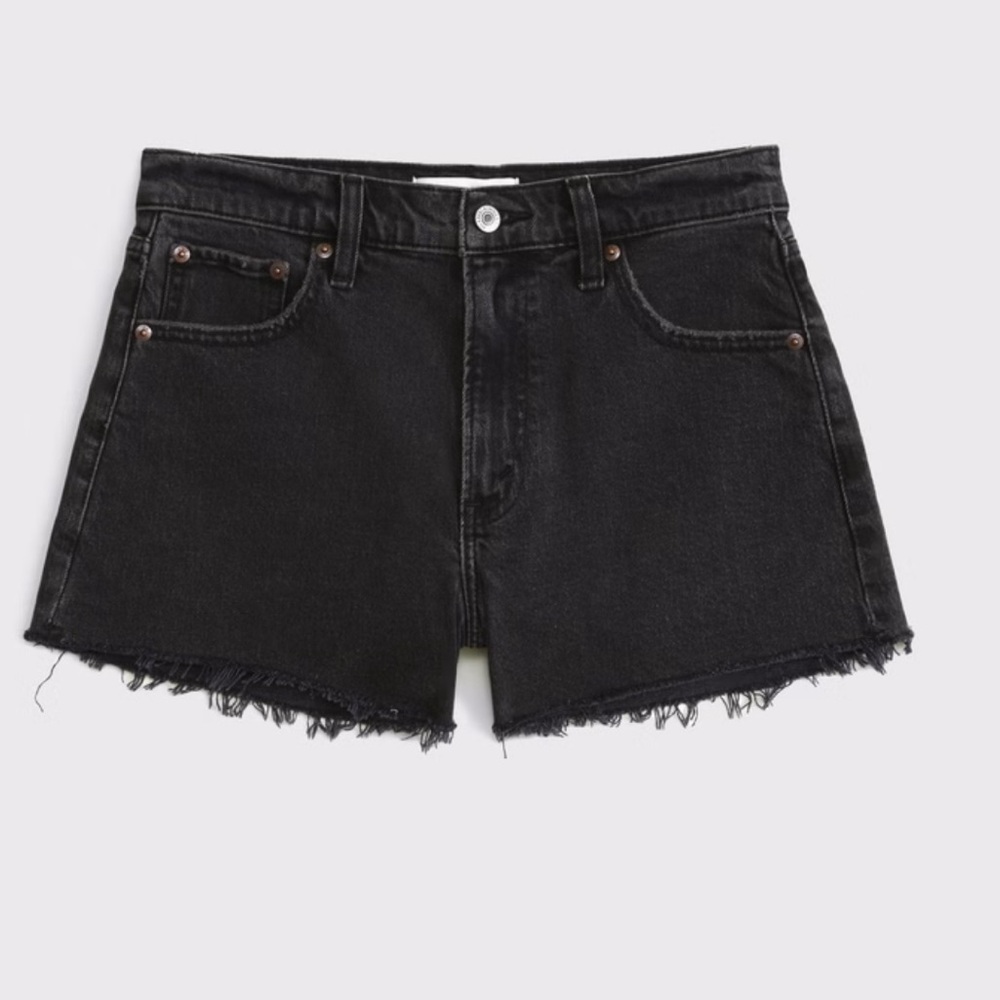 A&F | High Rise 90s Cutoff Short